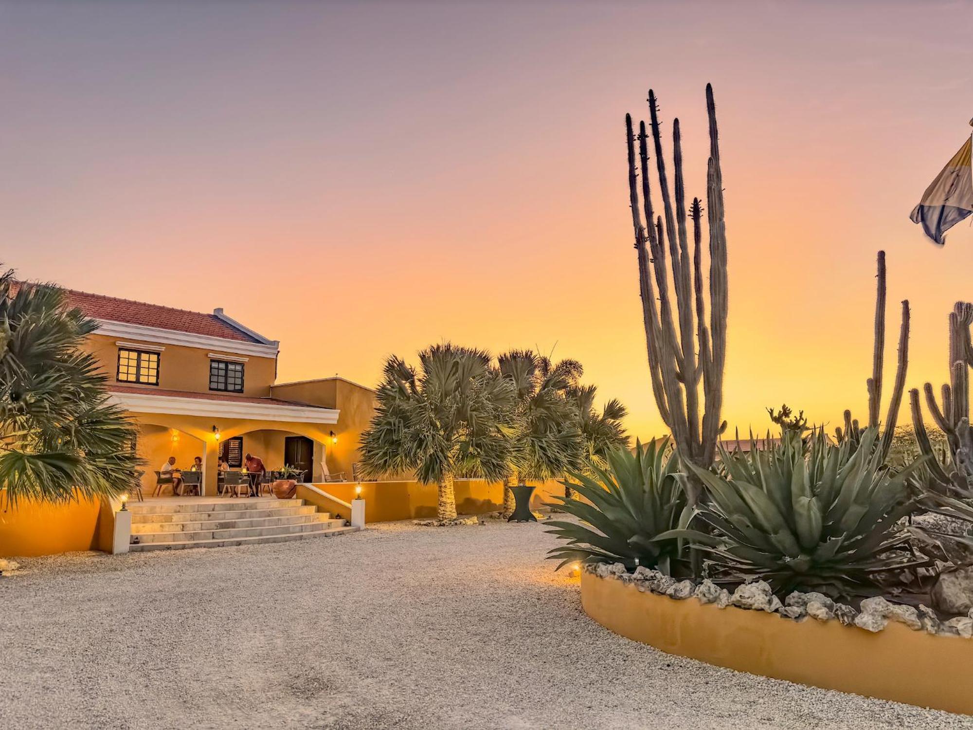Boutique Hotel Wanapa - Adult Friendly - 14 Years And Older Kralendijk  Exterior photo